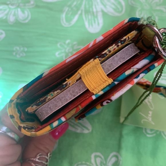 Vera Bradley  Super Smart Wristlet Wallet Retired Provençal - Picture 5 of 7